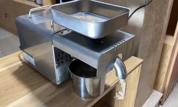 تاریخچه و تکامل دستگاه‌های روغن گیری زیتون